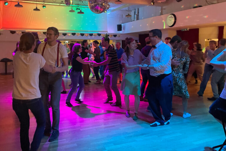 Swing im Sousol