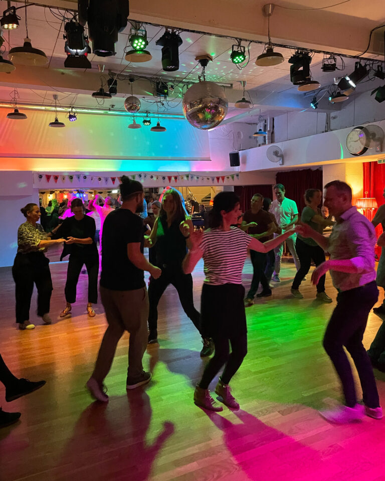 Swing im Sousol